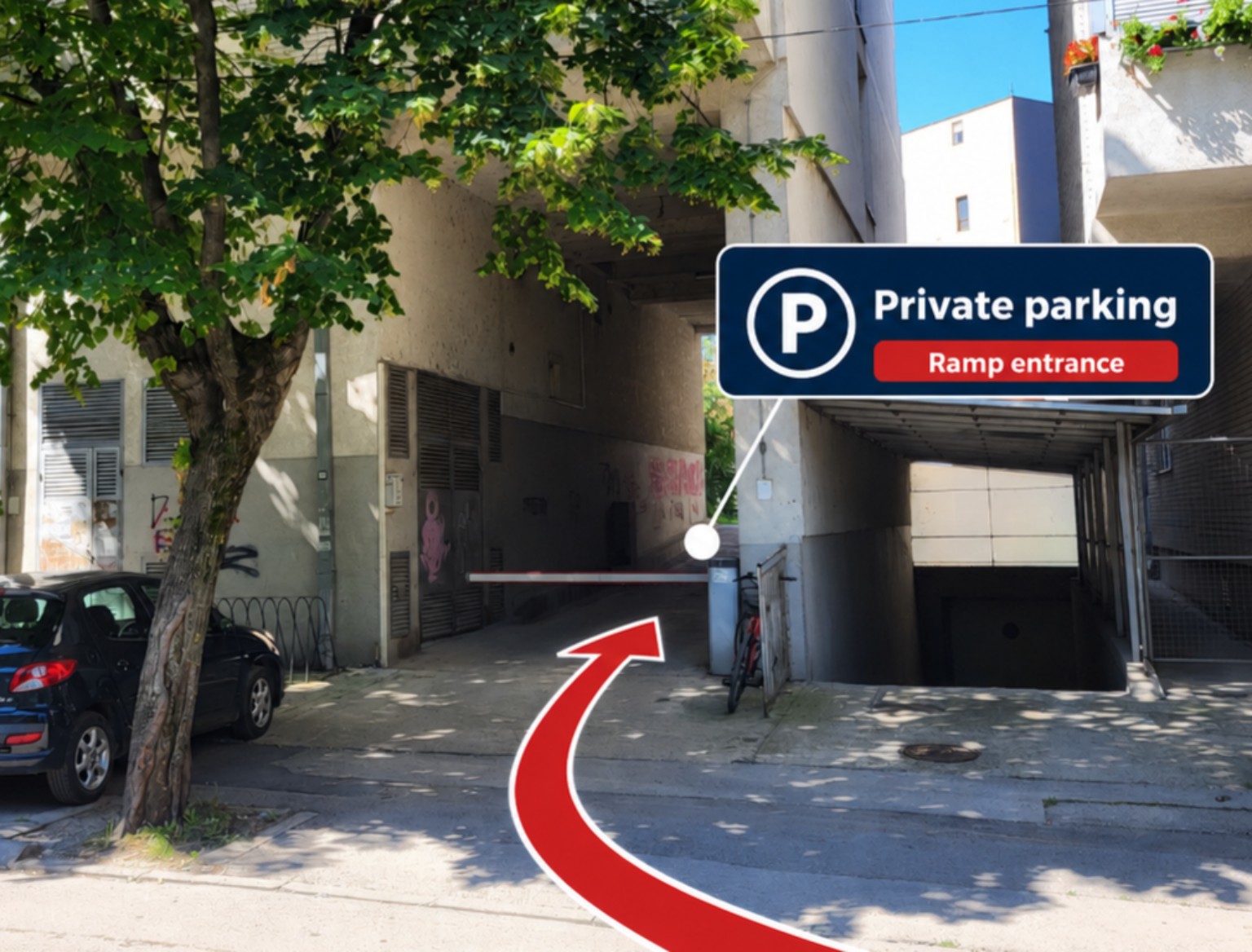 Ulaz na privatni parking Čair Urban Stay sa rampom